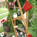 Regal aus alten Türrahmen